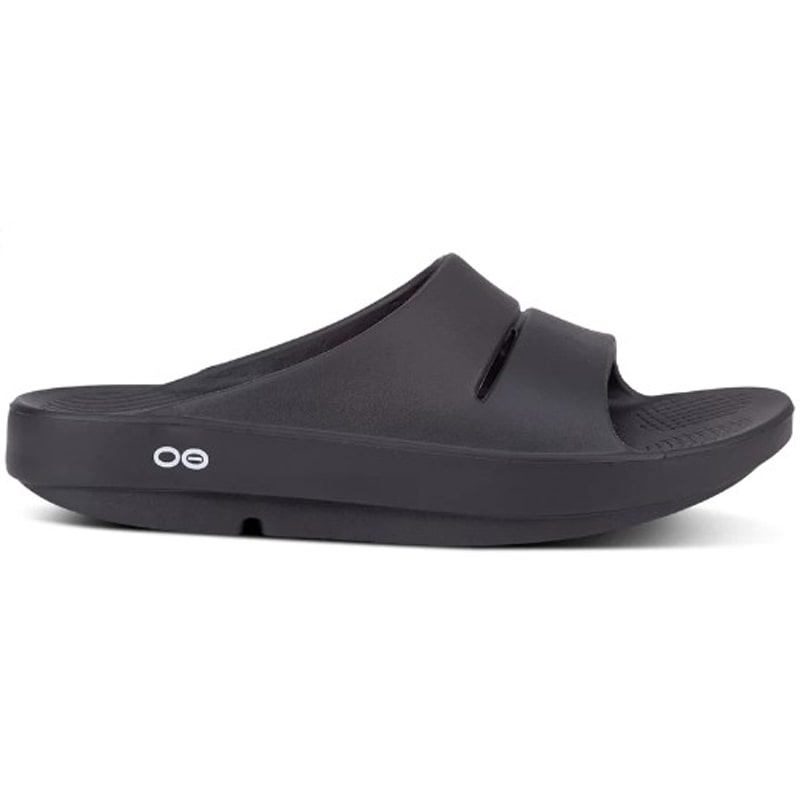 Oofos Ooahh Slide – Black (Right)-min
